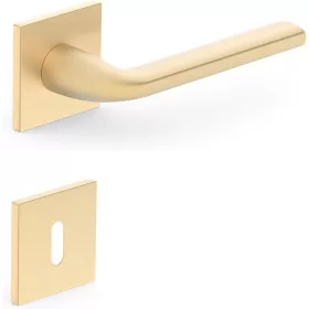   BELLA ajtóajtókilincs négyzet alakú rozettás Q SLIM vékony szatén sárgaréz BB