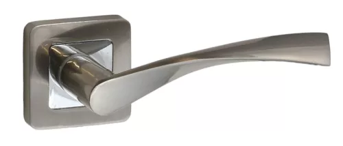 Gréta Rozetă pătrată Suprafață din crom satinat Numai mâner pe rozeta superioară