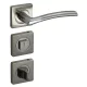 Quadratischer WC Knopf/Türknauf Figo mit satinierter Chromoberfläche