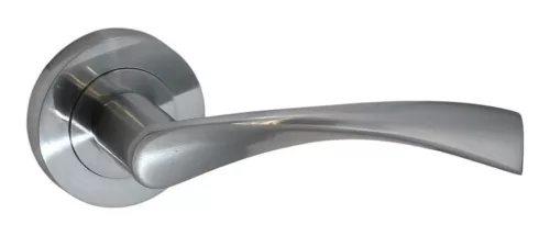 Rozetă rotundă Greta Suprafață din crom satinat Numai mâner pe rozeta superioară