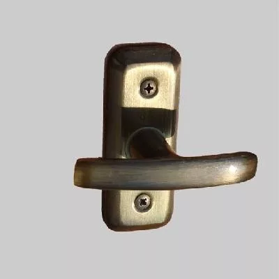 MÁRTON T Mâner pentru fereastră în formă de „T” cu suprafață frecat antic