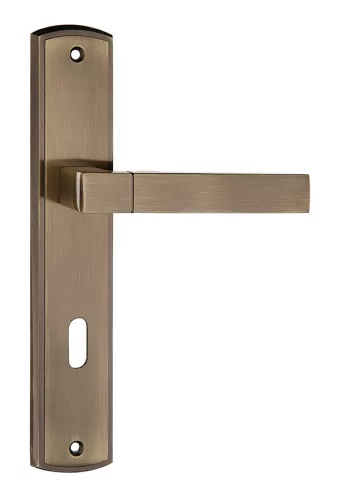 BÉTA pajzsos ajtókilincs antik 72 mm BB