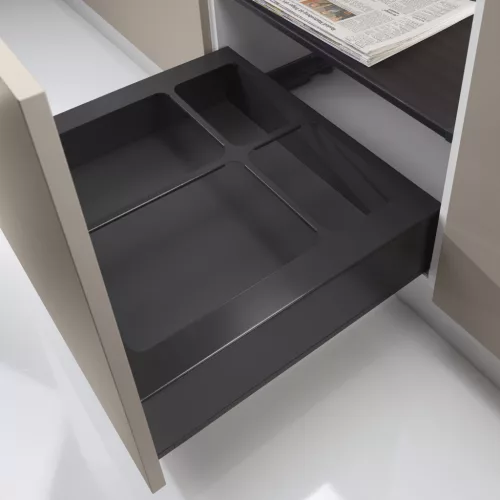 NINKA eins2vier burkolókeret KB 600 mm acél sötétszürke