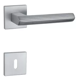   STILE LARISA Négyzetrozettás Q SLIM 7MM SC - Szatén króm BB