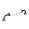 Bútor fogantyú 128 mm-es tengelytávolság antik sárgaréz/porcelán fehér