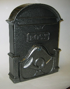 POSTALÁDA ÖNTÖTT EZÜST KÜRTÖS V-400 40*30*6,5CM